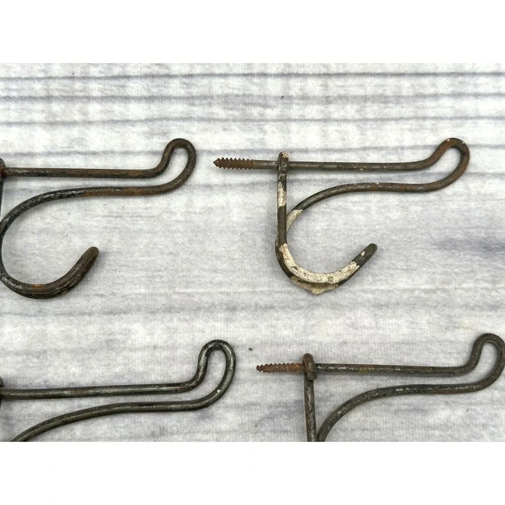LOT OF 4 ANTIQUE BENT WIRE COAT HOOKS‎